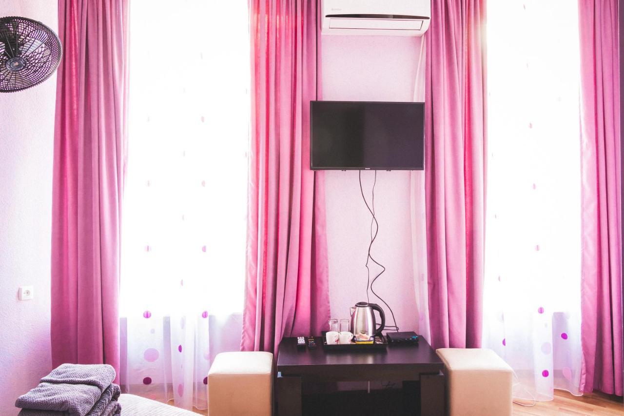 Guest House Big Family Tbilisi Exterior photo