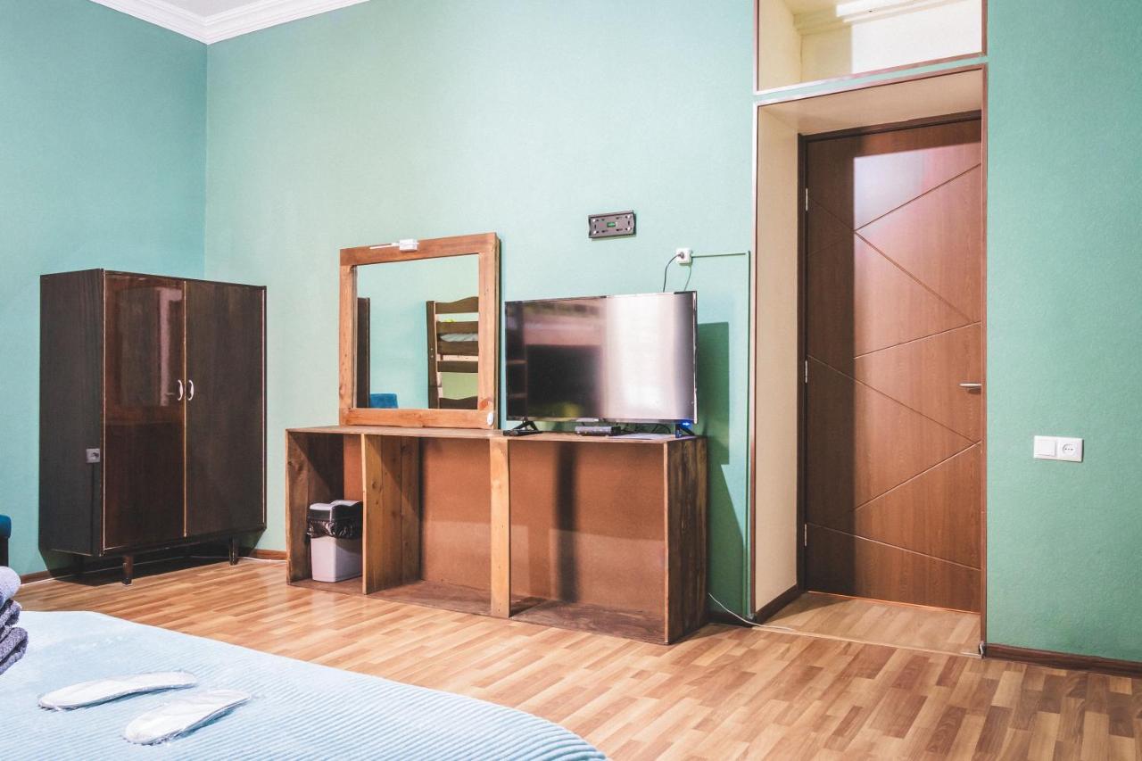 Guest House Big Family Tbilisi Exterior photo
