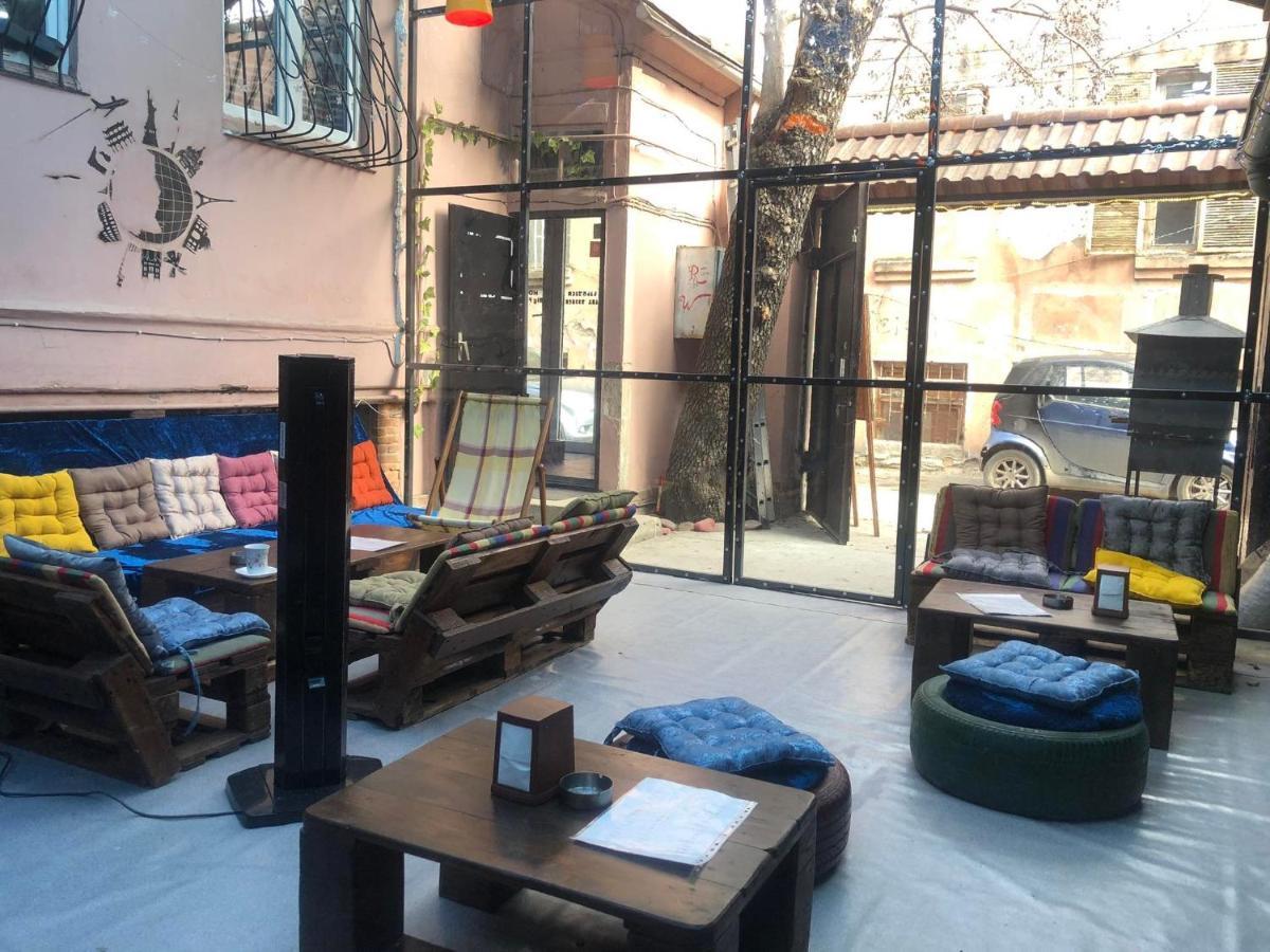 Guest House Big Family Tbilisi Exterior photo